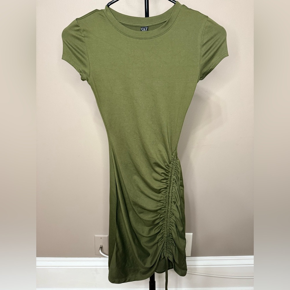 Windsor Green Ruched Short Sleeve Dress